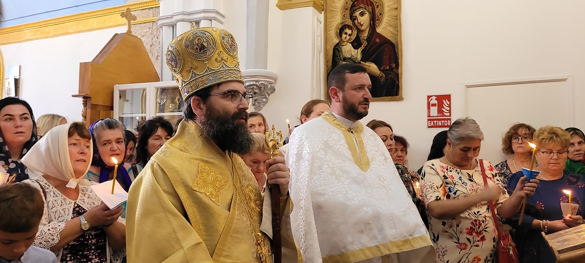 PS Timotei si Preotul Augustin, rugăciune in prima Biserica Ortodoxa Romana din Valencia