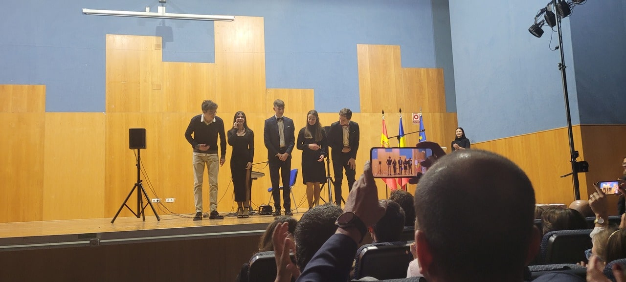 Tinerii români studenți la conservator în Castellon