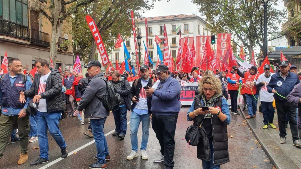 Proteste pentru mărirea salarililor în Madrid 3 noiembrie